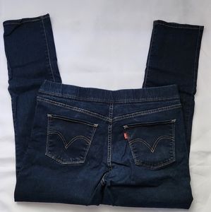 Levi Pull On Skinny Jeans